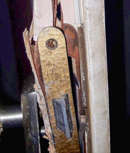 Sicherheitstechniker bei der Arbeit